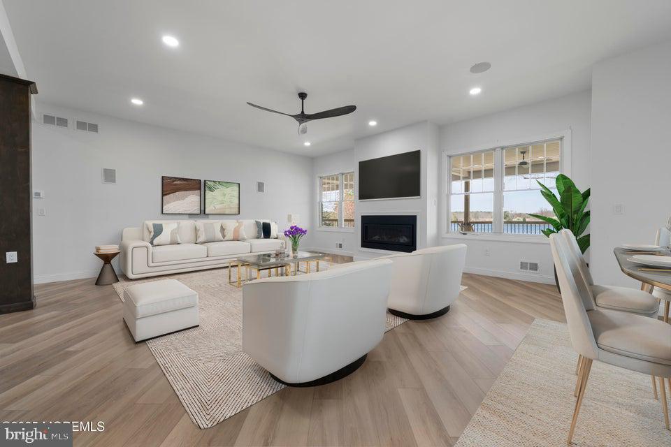 Waretown, New Jersey, 08758, United States, 4 Bedrooms Bedrooms, ,3 BathroomsBathrooms,Residential,Active,1904173