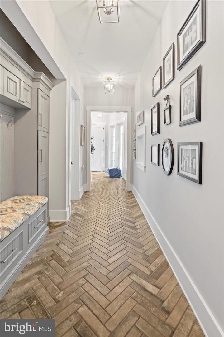 Middle River, Maryland, 21220, United States, 7 Bedrooms Bedrooms, ,7 BathroomsBathrooms,Residential,Active,1969646