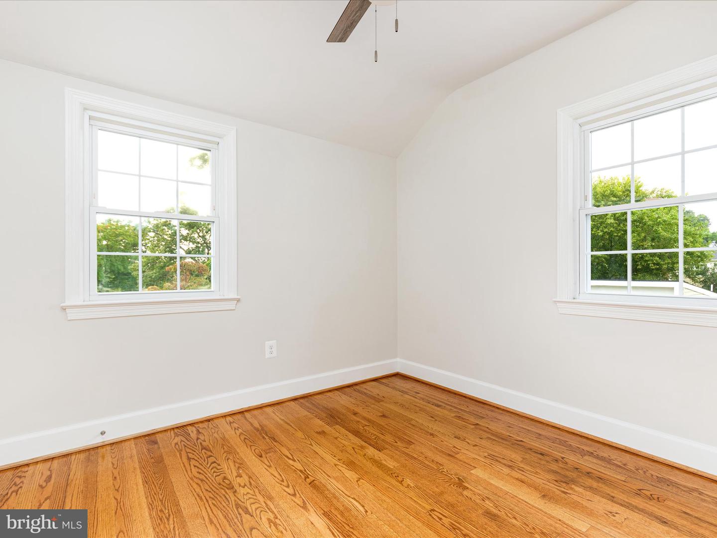 Arlington, Virginia, 22205, United States, 4 Bedrooms Bedrooms, ,4 BathroomsBathrooms,Residential,Active,1936390