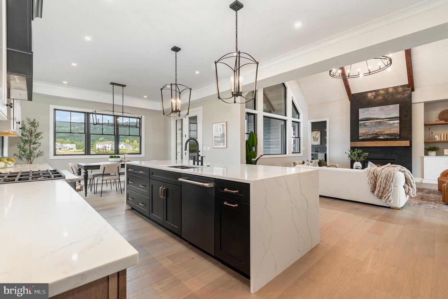 Mechanicsburg, Pennsylvania, 17050, United States, ,6 BathroomsBathrooms,Residential,Active,1704719