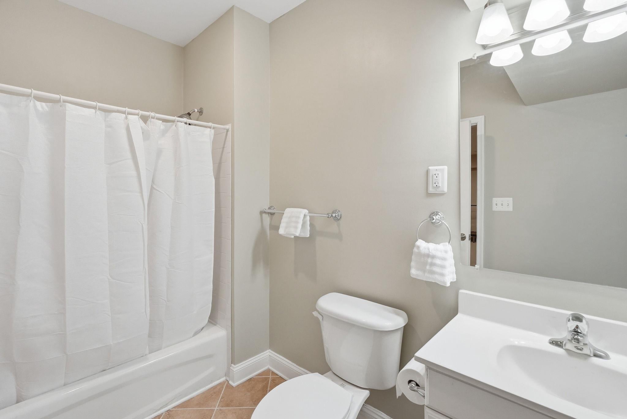 North Potomac, Maryland, 20878, United States, 7 Bedrooms Bedrooms, ,8 BathroomsBathrooms,Residential,Active,2044145