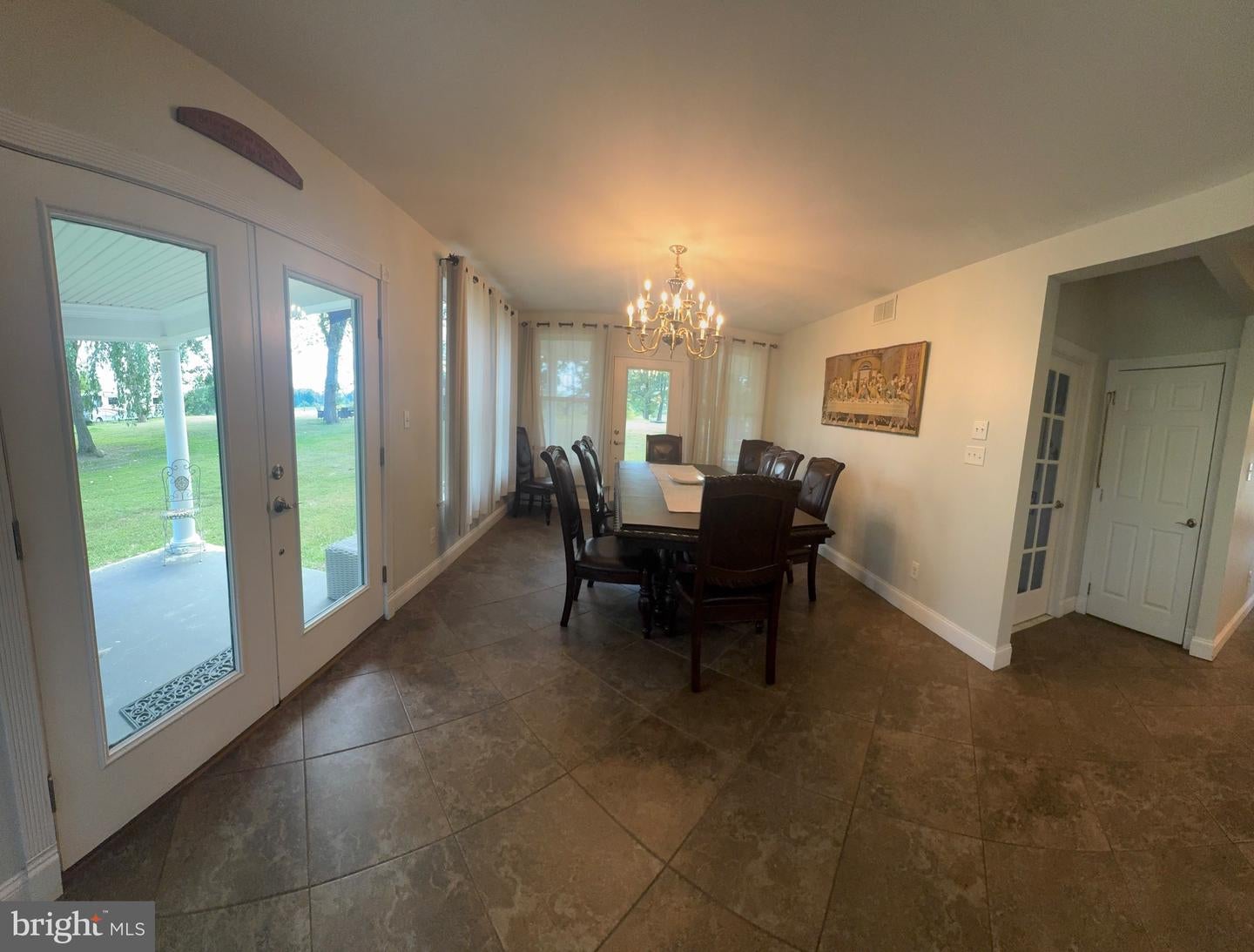 Delanco, New Jersey, 08075, United States, 5 Bedrooms Bedrooms, ,3 BathroomsBathrooms,Residential,Active,1914605
