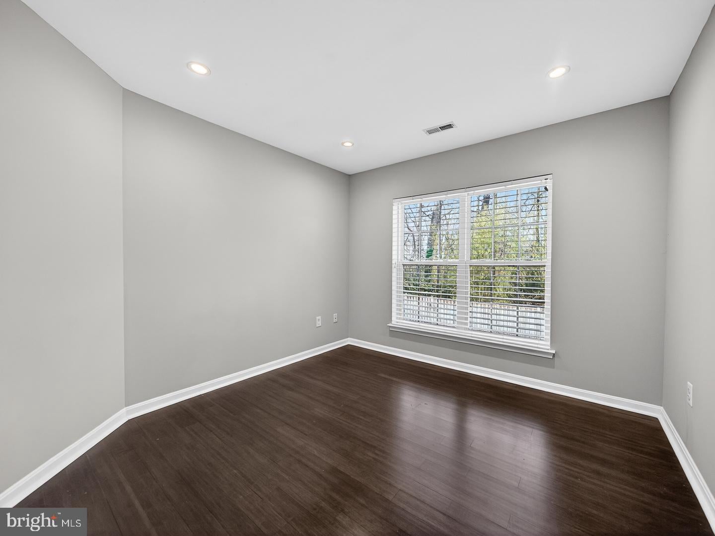 Bethesda, Maryland, 20817, United States, 4 Bedrooms Bedrooms, ,4 BathroomsBathrooms,Residential,Contingent,2006852