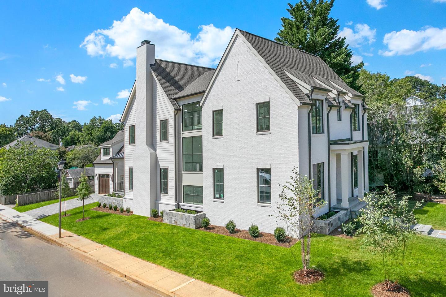 Arlington, Virginia, 22201, United States, 7 Bedrooms Bedrooms, ,8 BathroomsBathrooms,Residential,Active,1944105