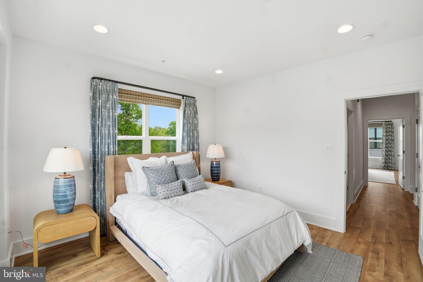 Potomac, Maryland, 20854, United States, 3 Bedrooms Bedrooms, ,5 BathroomsBathrooms,Residential,Active,2044555