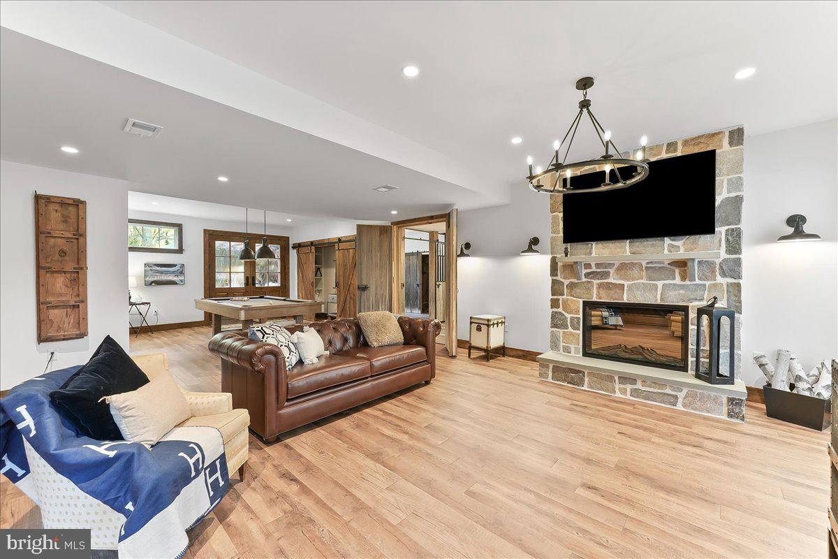 Wilmington, Delaware, 19807, United States, 5 Bedrooms Bedrooms, ,6 BathroomsBathrooms,Residential,Active,1988434