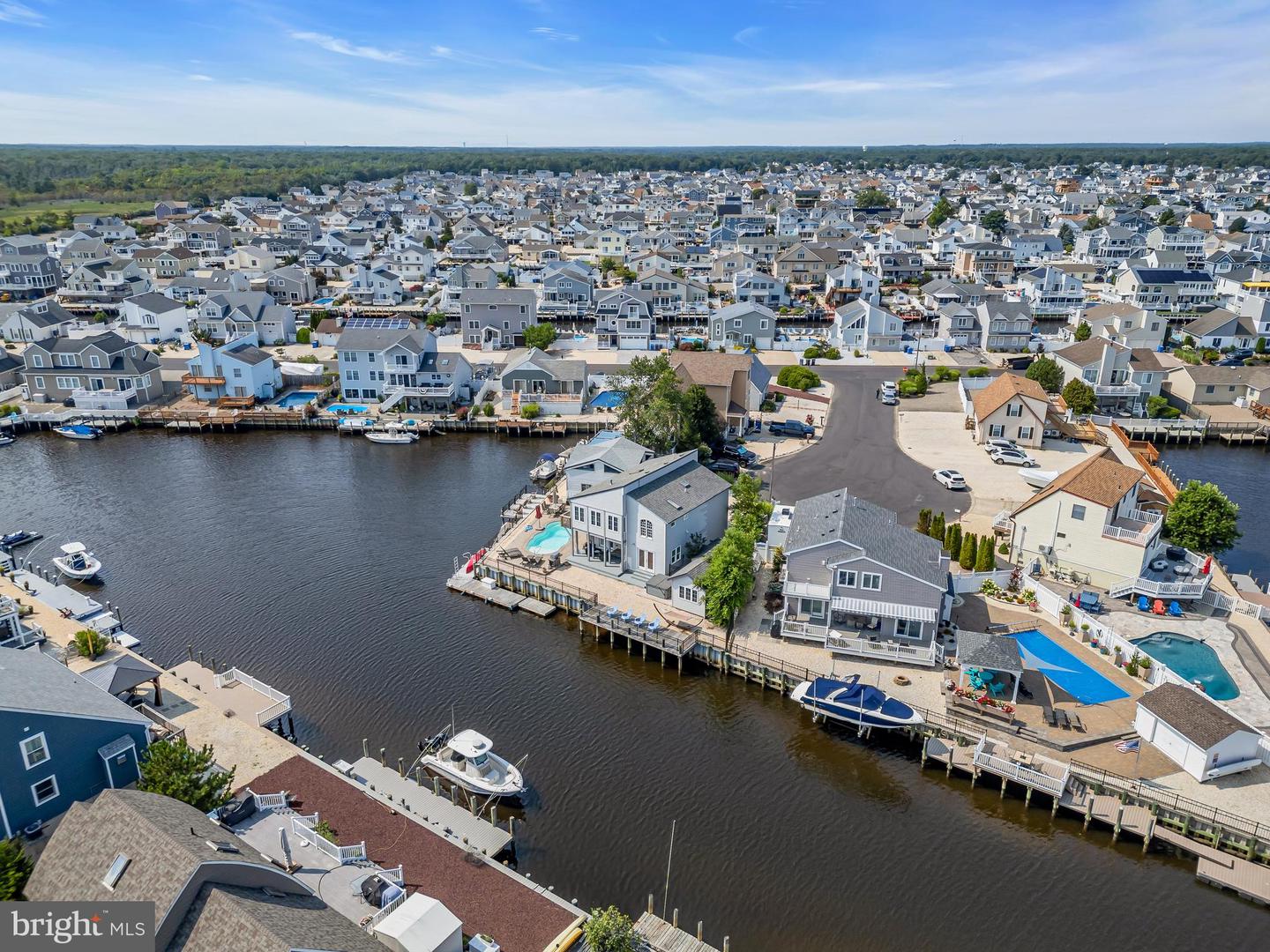 Manahawkin, New Jersey, 08050, United States, 4 Bedrooms Bedrooms, ,2 BathroomsBathrooms,Residential,Active,1919073