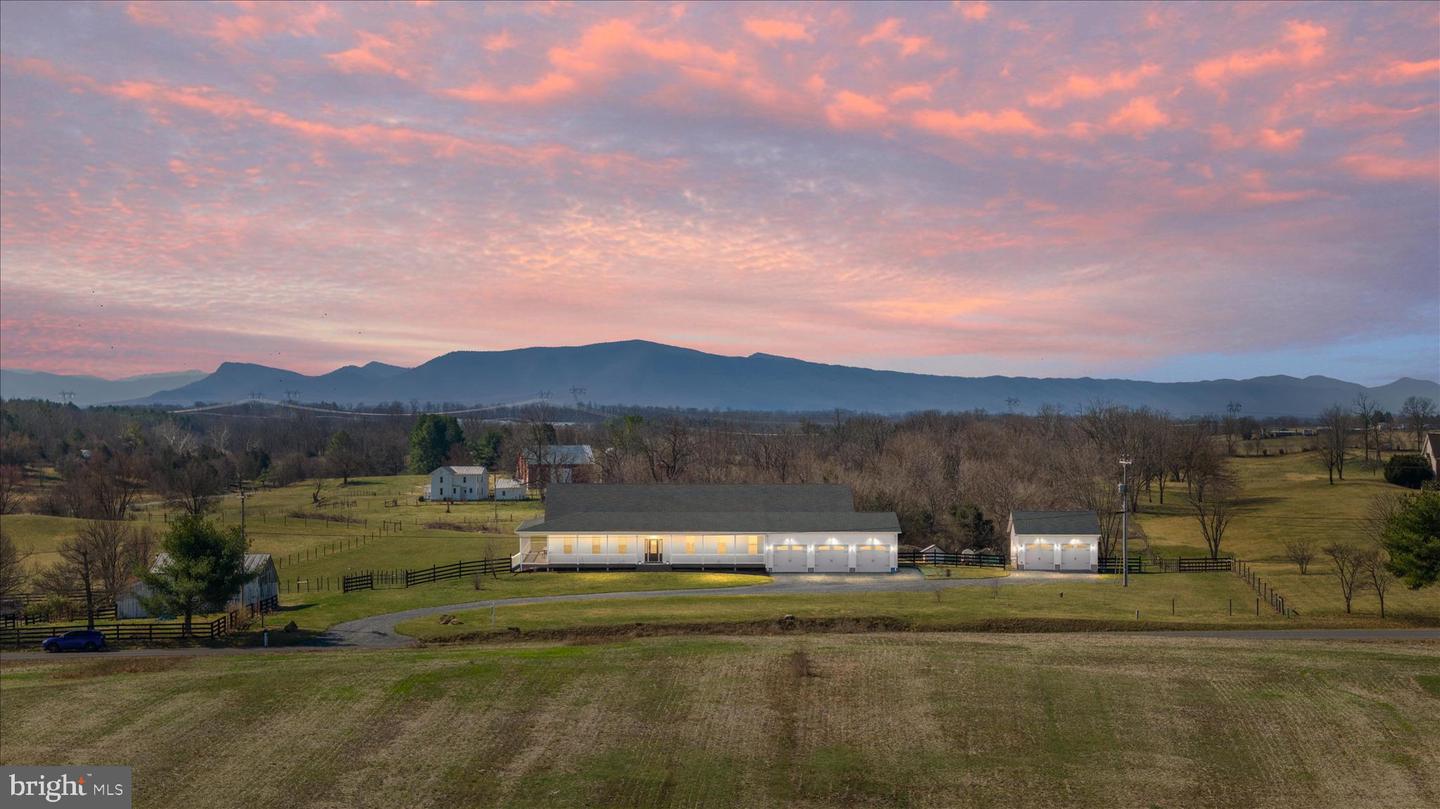 Winchester, Virginia, 22602, United States, 4 Bedrooms Bedrooms, ,4 BathroomsBathrooms,Residential,Active,2025980