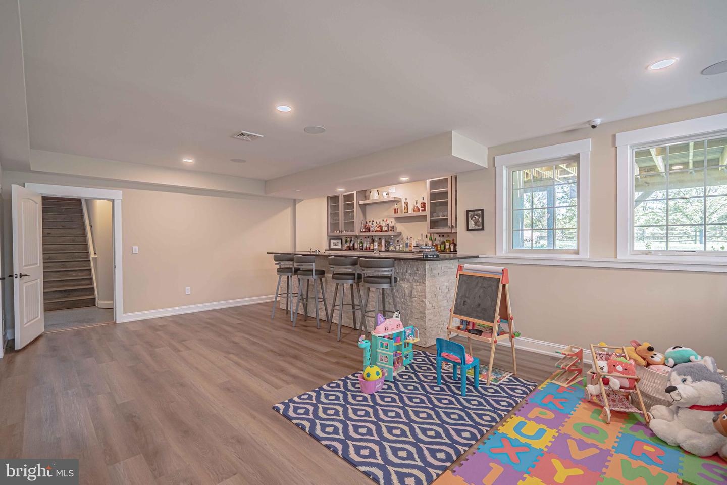 Bethlehem, Pennsylvania, 18020, United States, 4 Bedrooms Bedrooms, ,5 BathroomsBathrooms,Residential,Pending,1968396