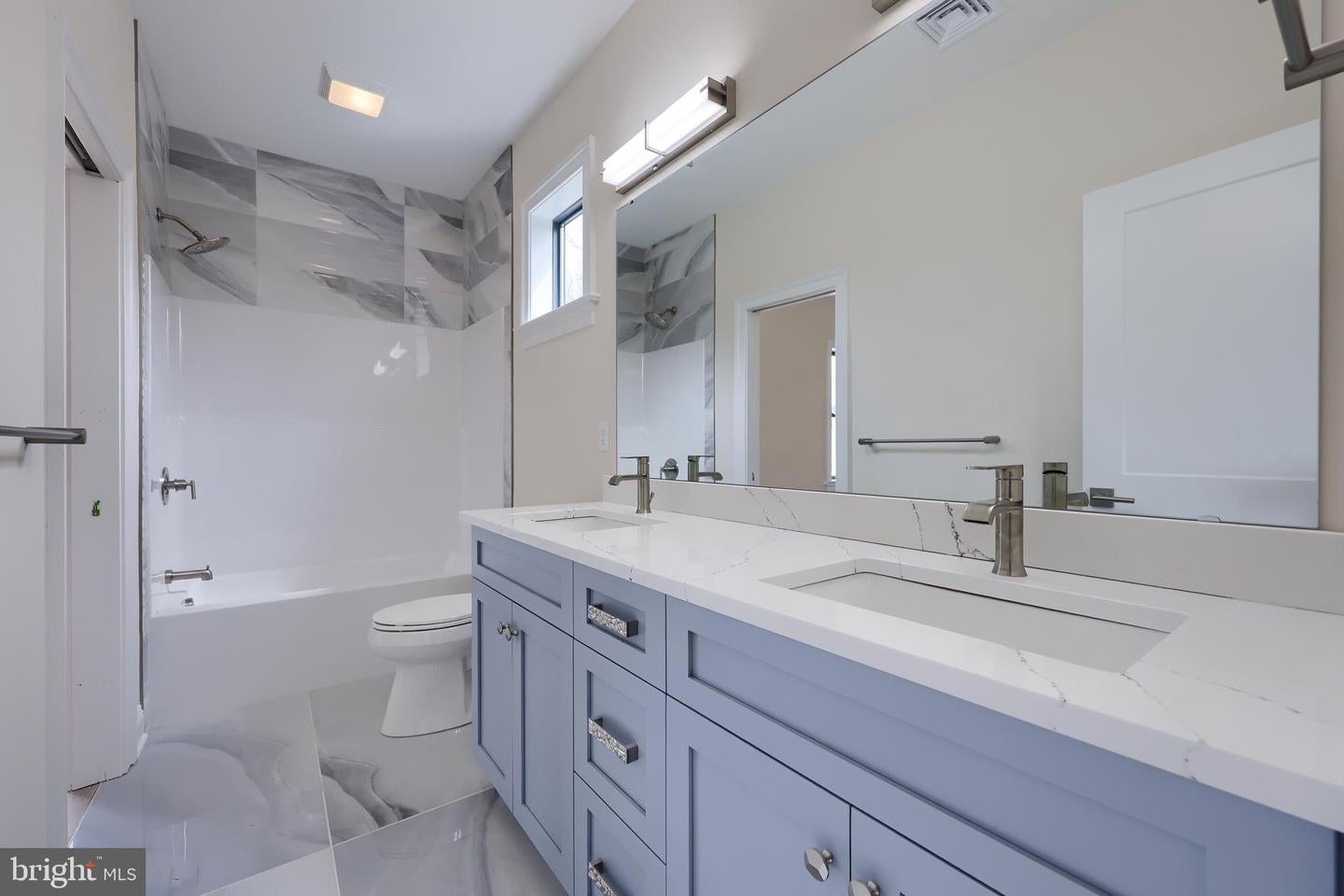 Lancaster, Pennsylvania, 17601, United States, 4 Bedrooms Bedrooms, ,5 BathroomsBathrooms,Residential,Active,1755222