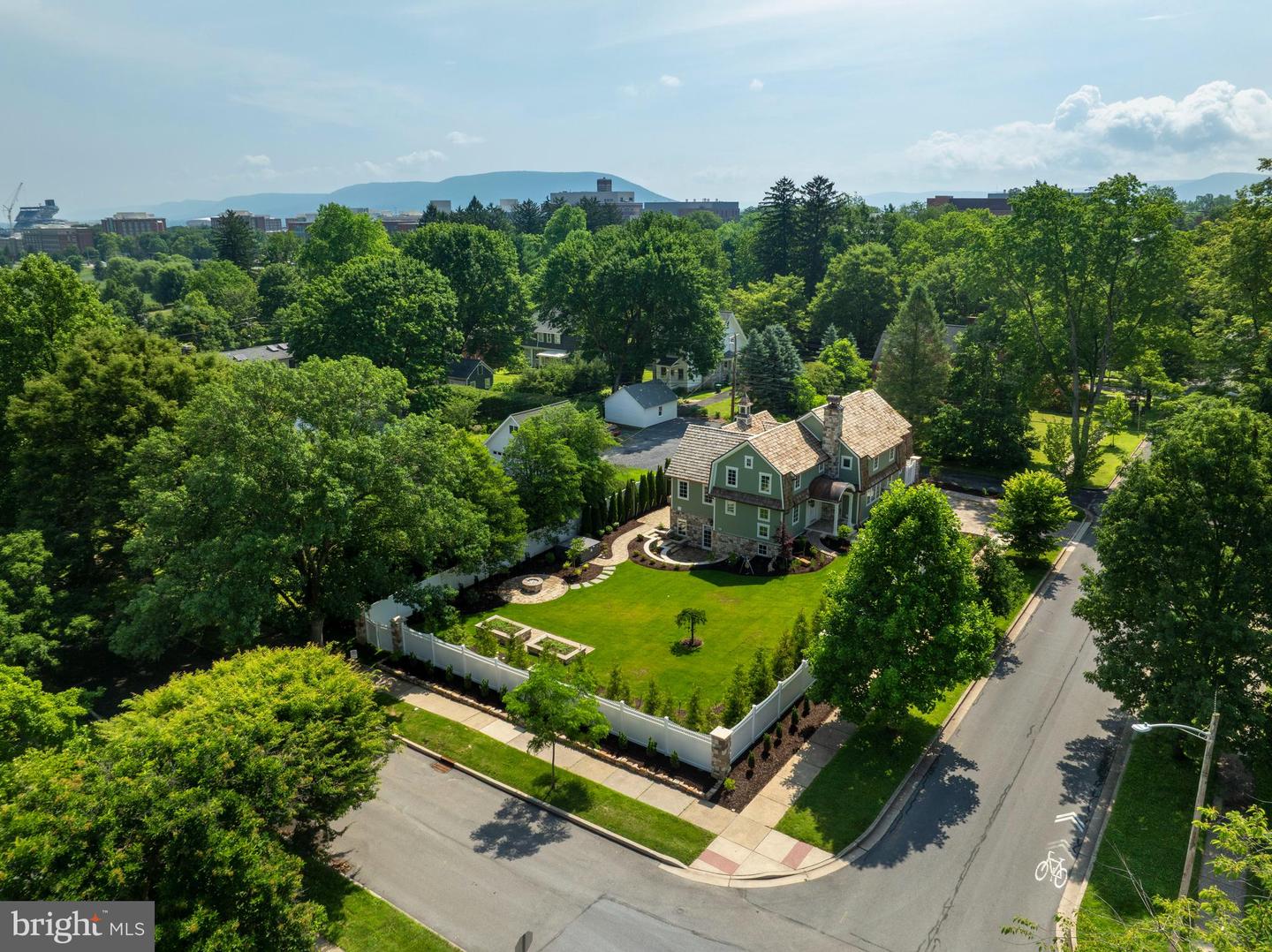 State College, Pennsylvania, 16803, United States, 5 Bedrooms Bedrooms, ,5 BathroomsBathrooms,Residential,Active,1946528