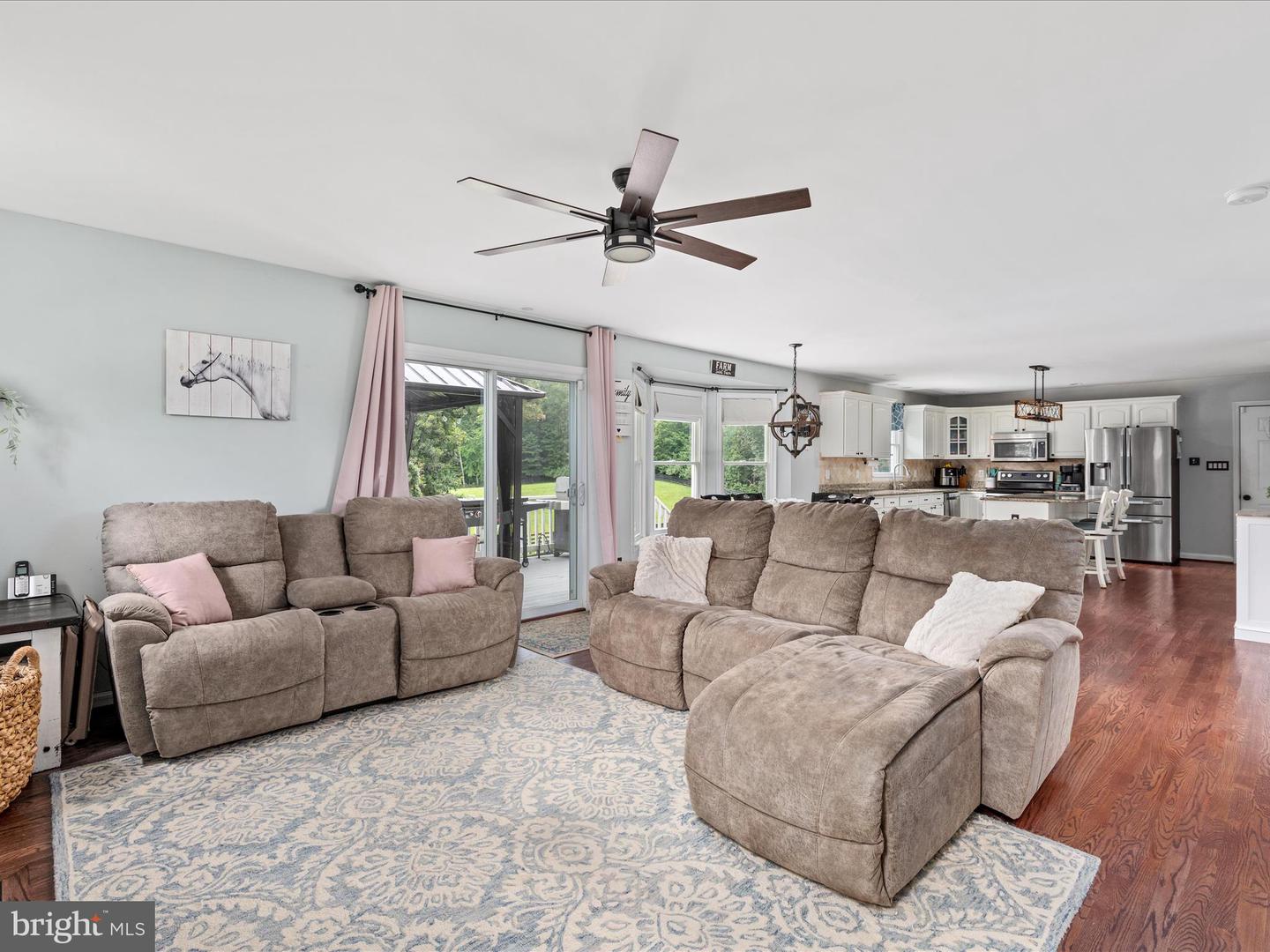 Amissville, Virginia, 20106, United States, 4 Bedrooms Bedrooms, ,4 BathroomsBathrooms,Residential,Active,1929462