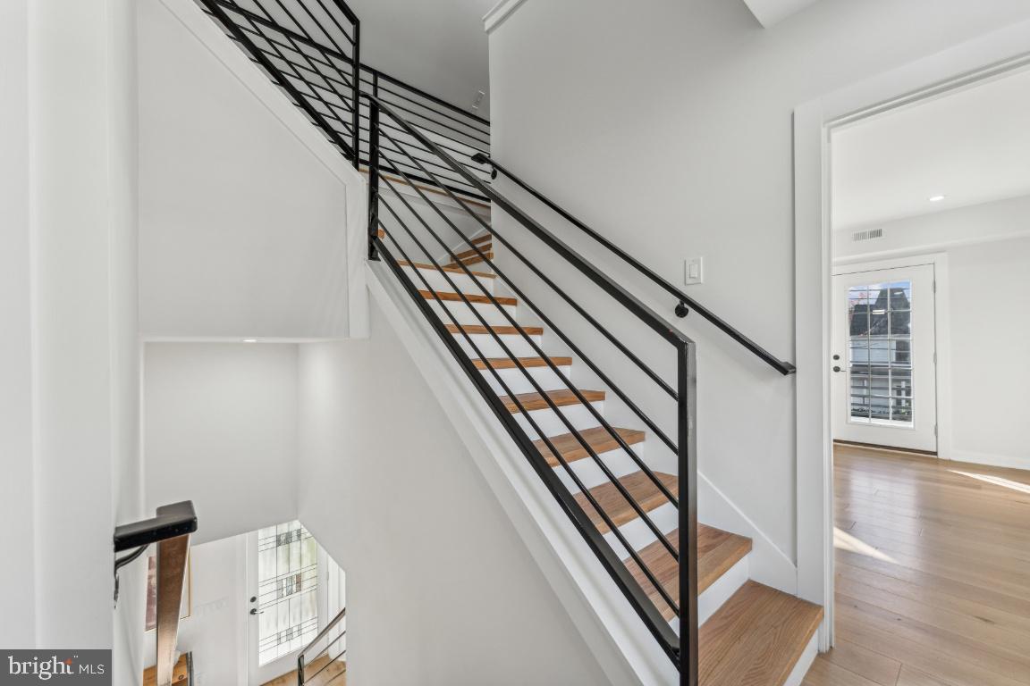 Washington, District Of Columbia, 20018, United States, 5 Bedrooms Bedrooms, ,5 BathroomsBathrooms,Residential,Active,2007330