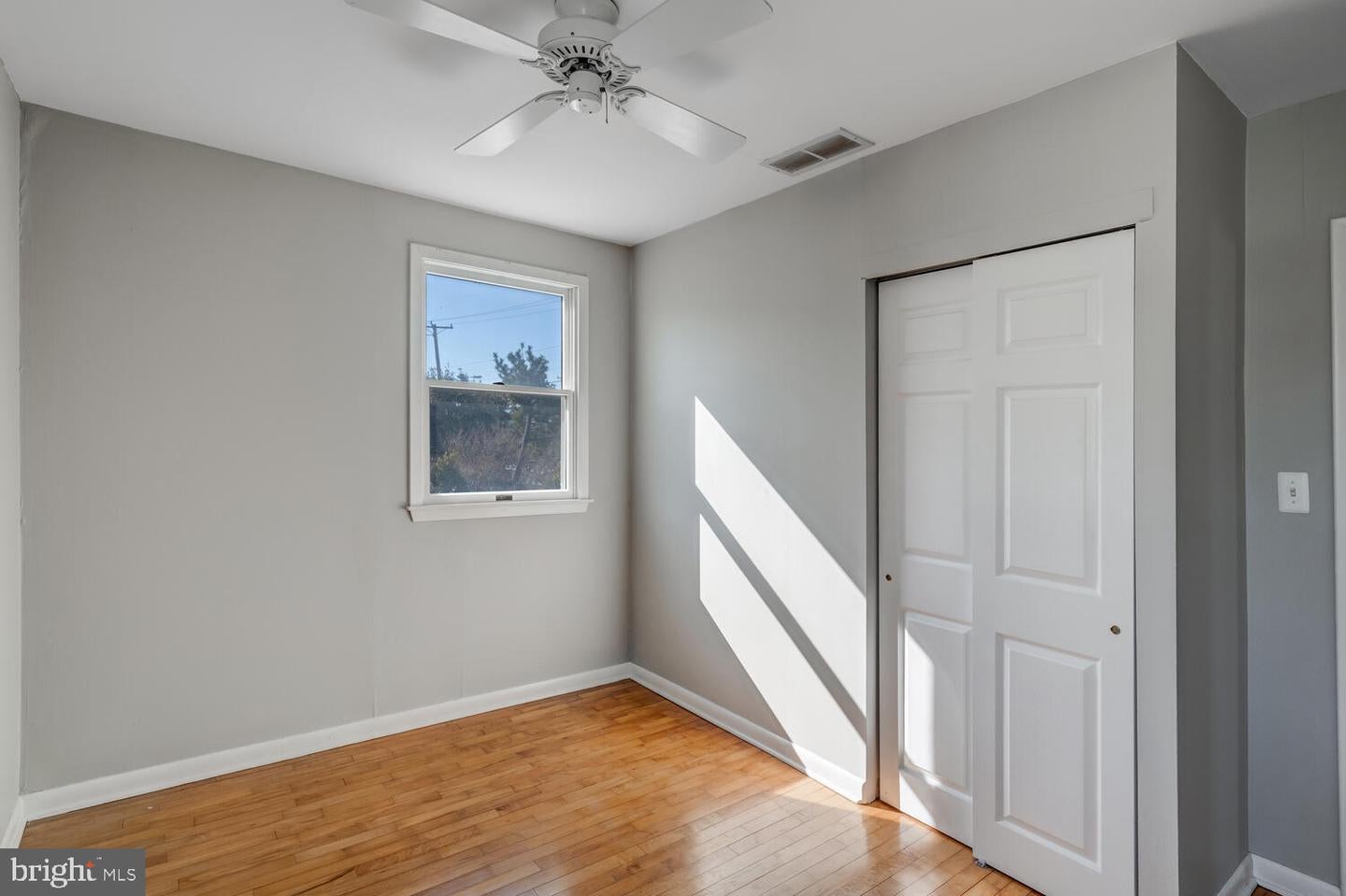 Barnegat Light, New Jersey, 08006, United States, 3 Bedrooms Bedrooms, ,2 BathroomsBathrooms,Residential,Active,2016106