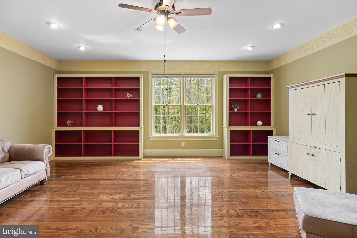 Bloomsburg, Pennsylvania, 17815, United States, 4 Bedrooms Bedrooms, ,4 BathroomsBathrooms,Residential,Active,2045762