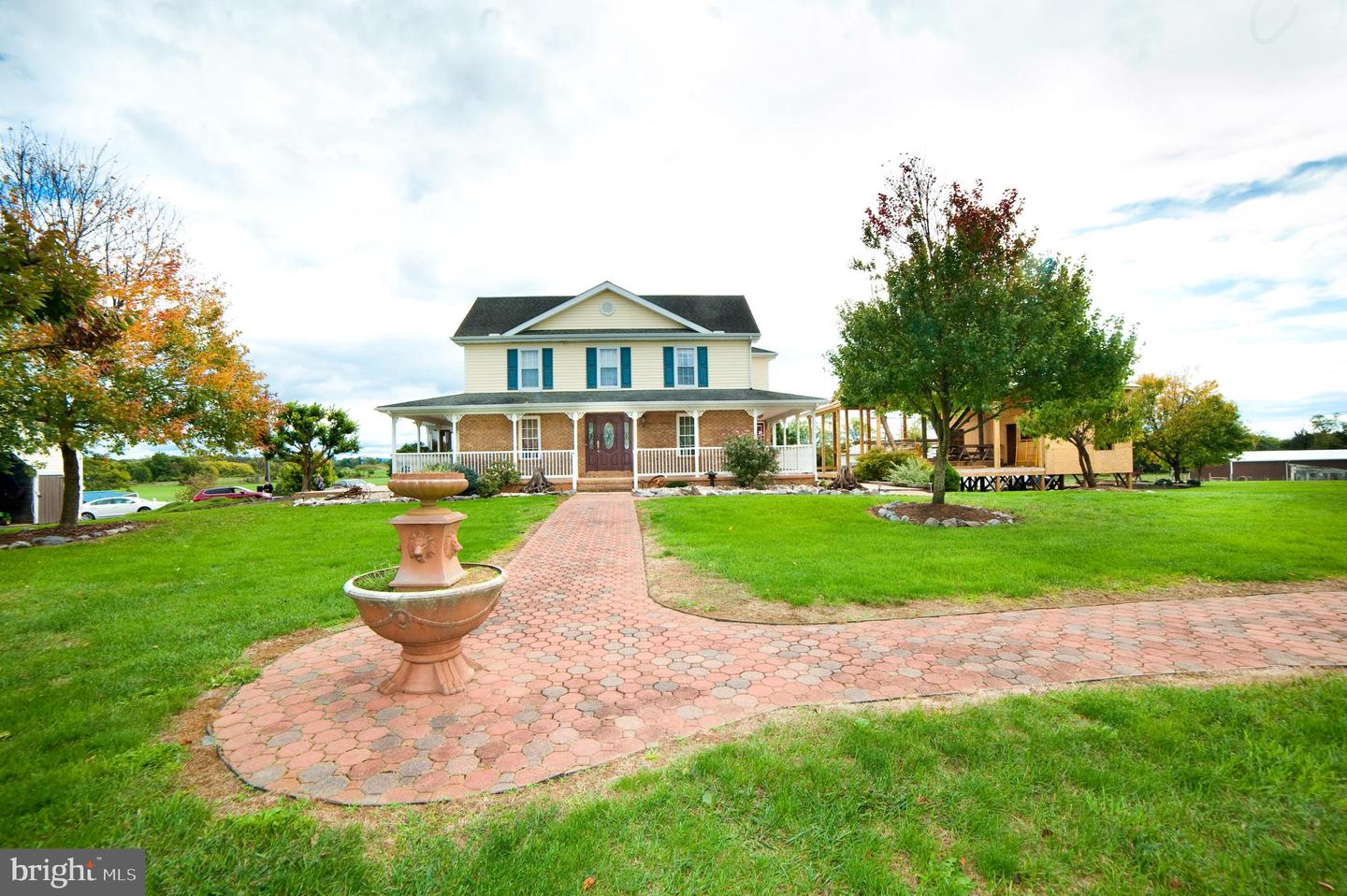 Martinsburg, West Virginia, 25404, United States, 5 Bedrooms Bedrooms, ,3 BathroomsBathrooms,Residential,Active,1936417