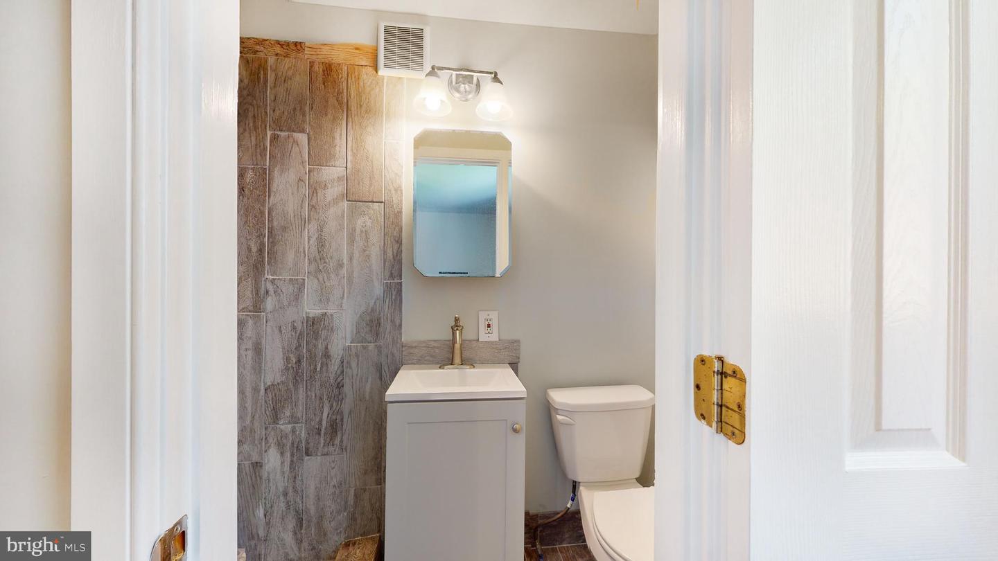 Broomall, Pennsylvania, 19008, United States, 6 Bedrooms Bedrooms, ,8 BathroomsBathrooms,Residential,Active,1738458