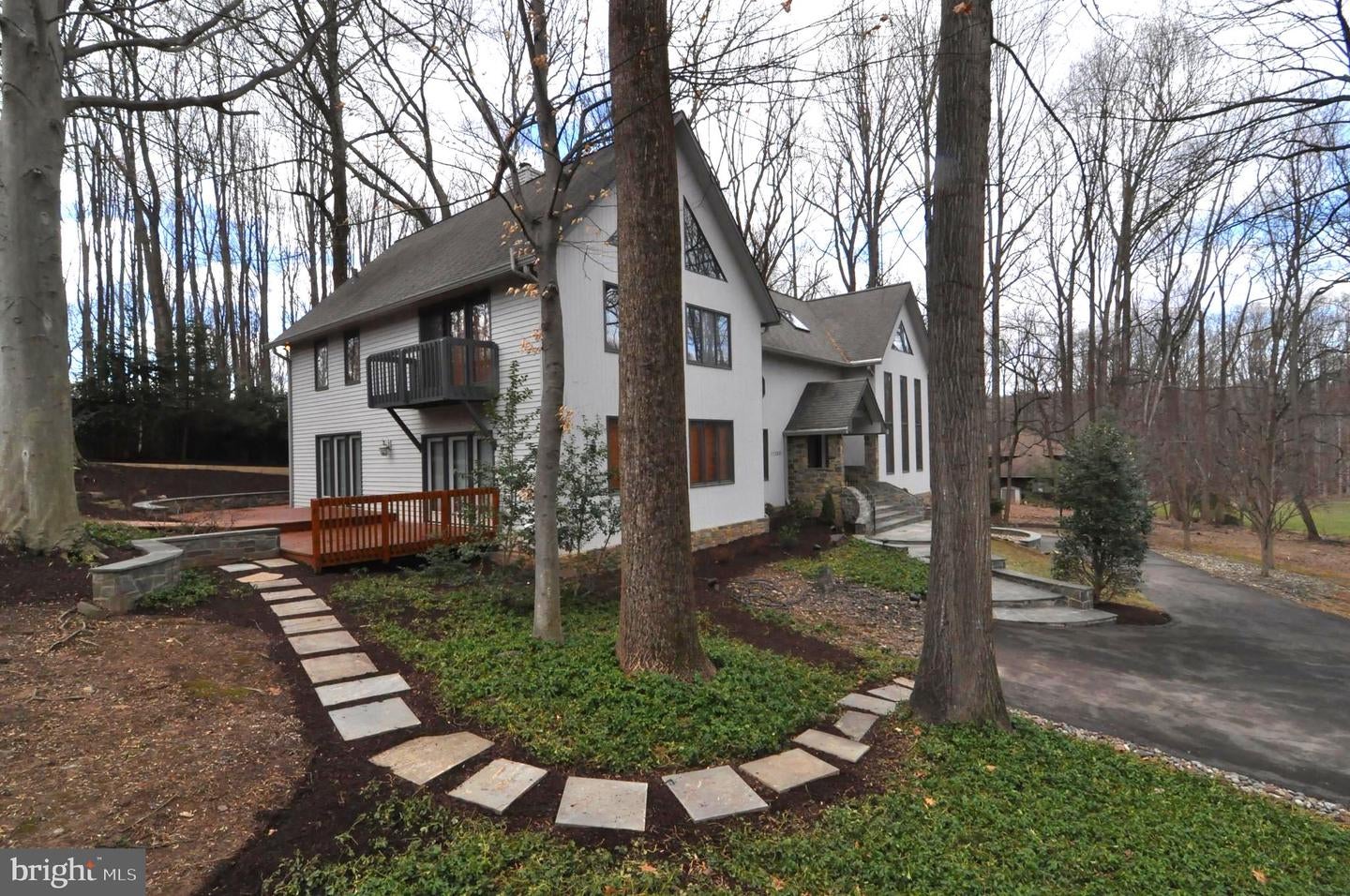 Great Falls, Virginia, 22066, United States, 4 Bedrooms Bedrooms, ,4 BathroomsBathrooms,Residential,Active,1936627