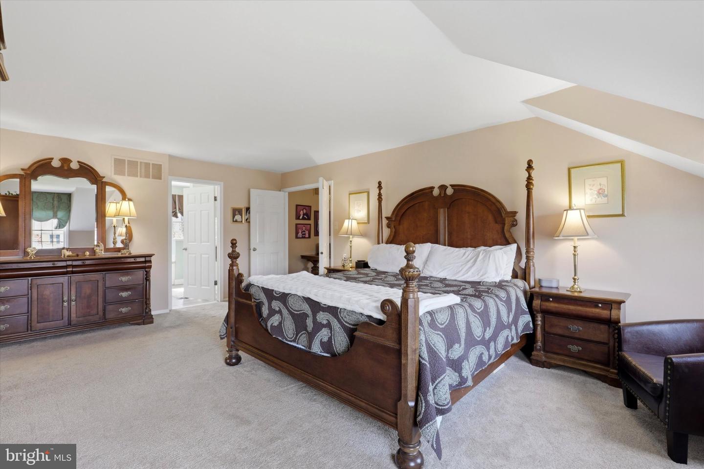 Ivyland, Pennsylvania, 18974, United States, 5 Bedrooms Bedrooms, ,4 BathroomsBathrooms,Residential,Active,2037544