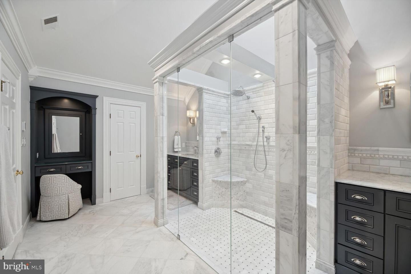 Mclean, Virginia, 22101, United States, 3 Bedrooms Bedrooms, ,6 BathroomsBathrooms,Residential,Contingent,1894225