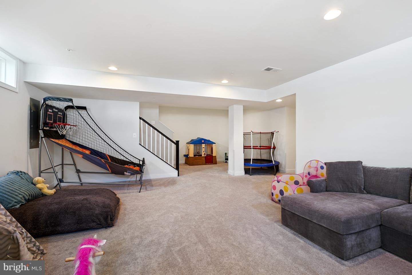 Monrovia, Maryland, 21770, United States, 5 Bedrooms Bedrooms, ,5 BathroomsBathrooms,Residential,Active,2044549