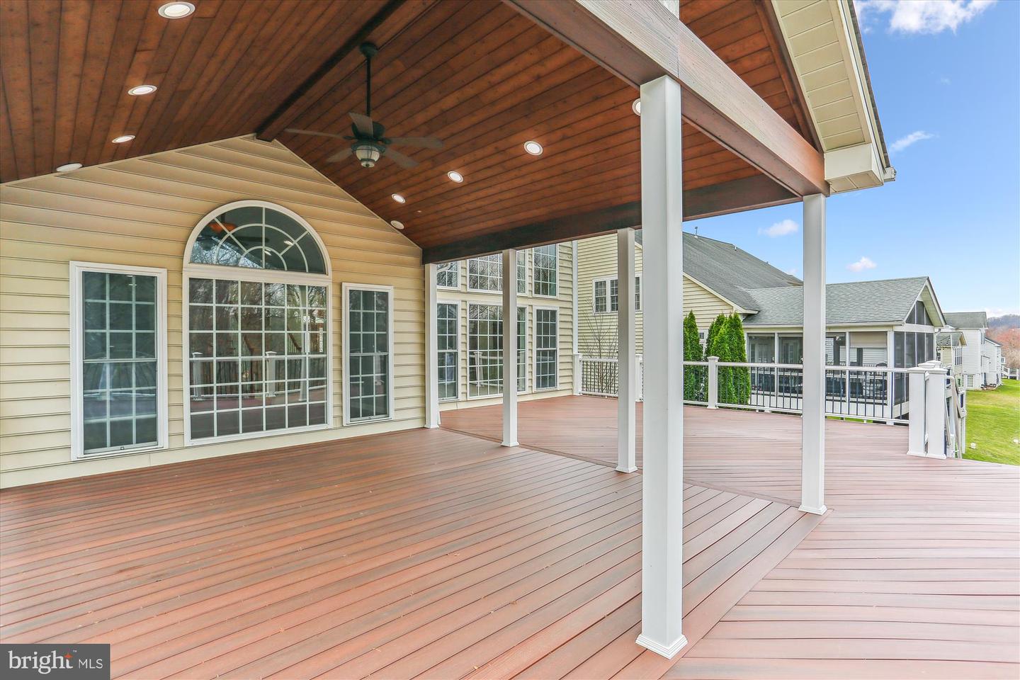 Frederick, Maryland, 21704, United States, 6 Bedrooms Bedrooms, ,4 BathroomsBathrooms,Residential,Active,1884907
