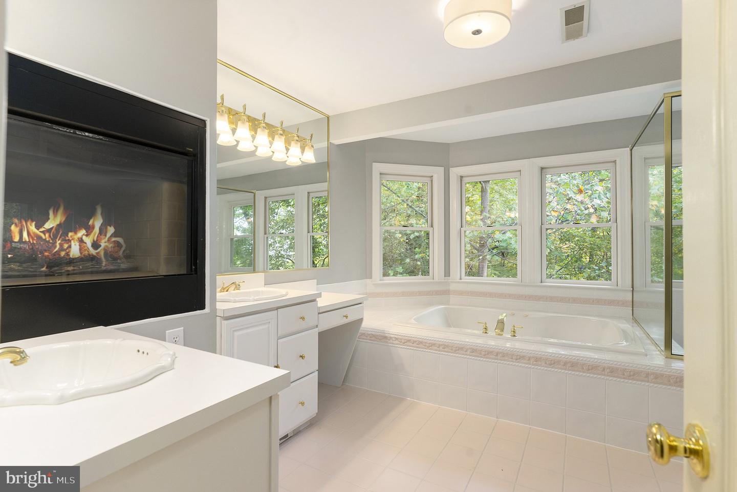 Sellersville, Pennsylvania, 18960, United States, 10 Bedrooms Bedrooms, ,7 BathroomsBathrooms,Residential,Active,1965847