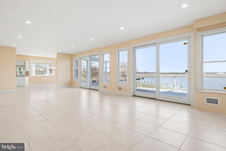 Bayville, New Jersey, 08721, United States, 5 Bedrooms Bedrooms, ,6 BathroomsBathrooms,Residential,Active,2035591