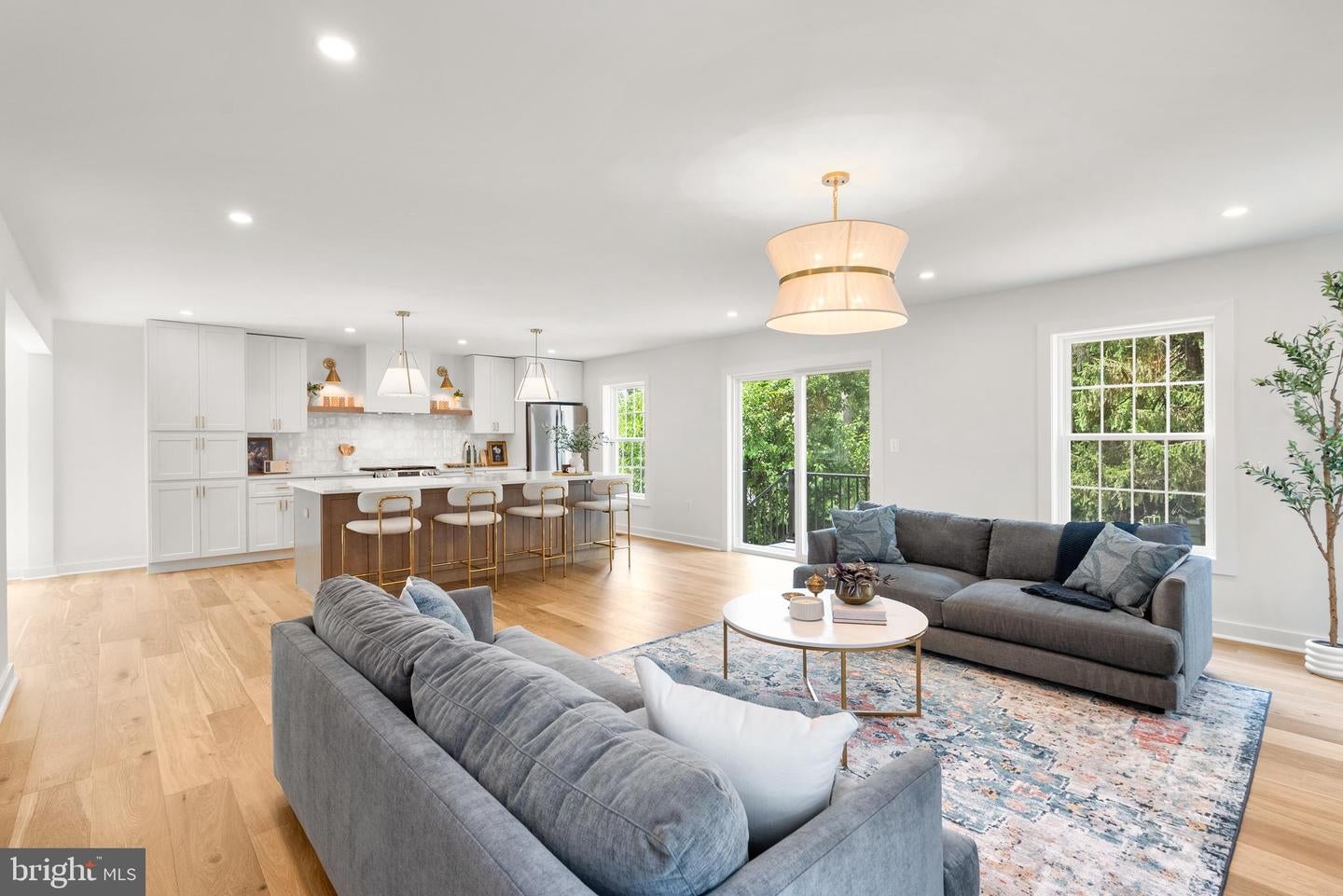 Kensington, Maryland, 20895, United States, 5 Bedrooms Bedrooms, ,4 BathroomsBathrooms,Residential,Active,1904171
