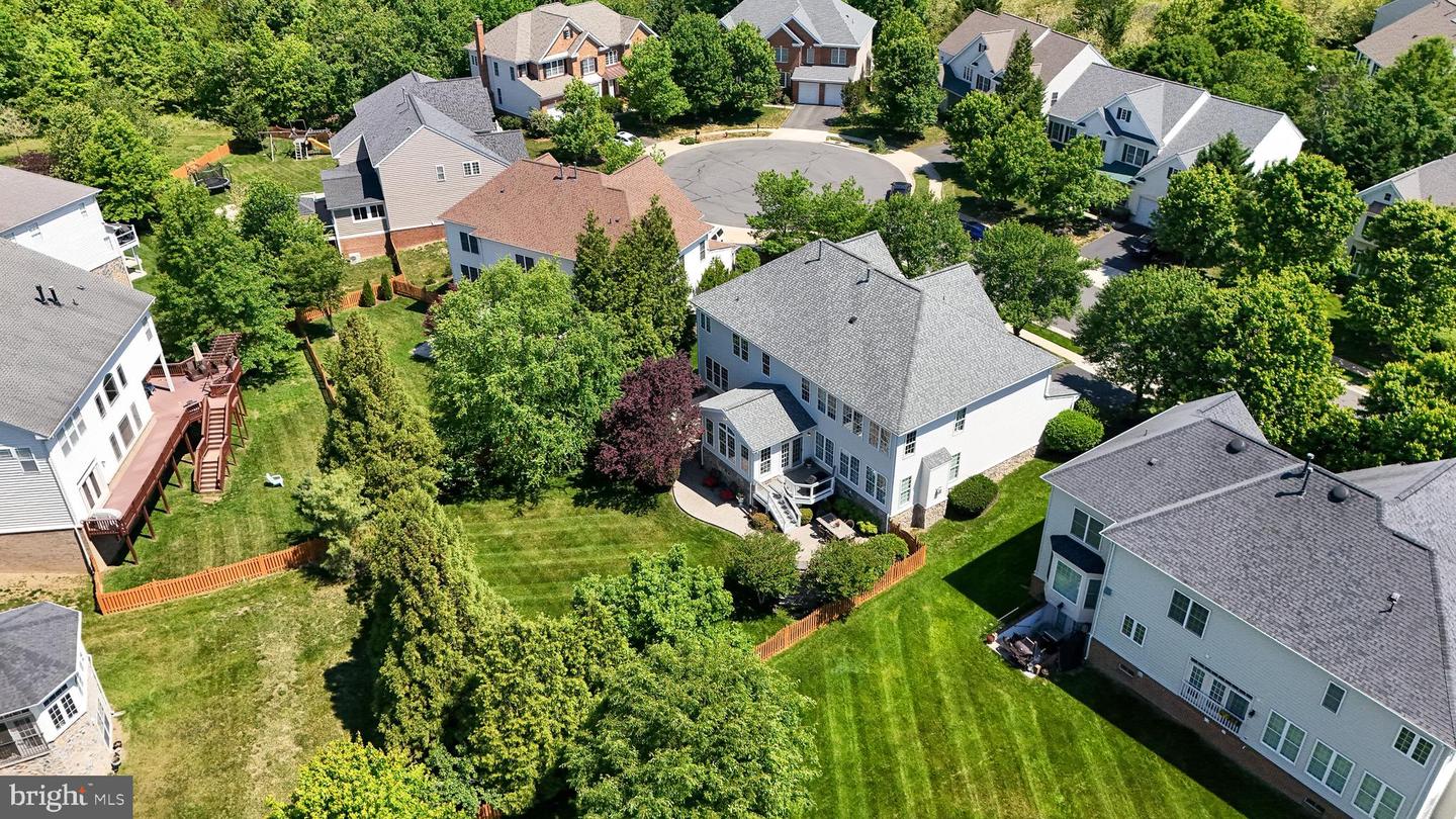 Brambleton, Virginia, 20148, United States, 4 Bedrooms Bedrooms, ,5 BathroomsBathrooms,Residential,Pending,2045666