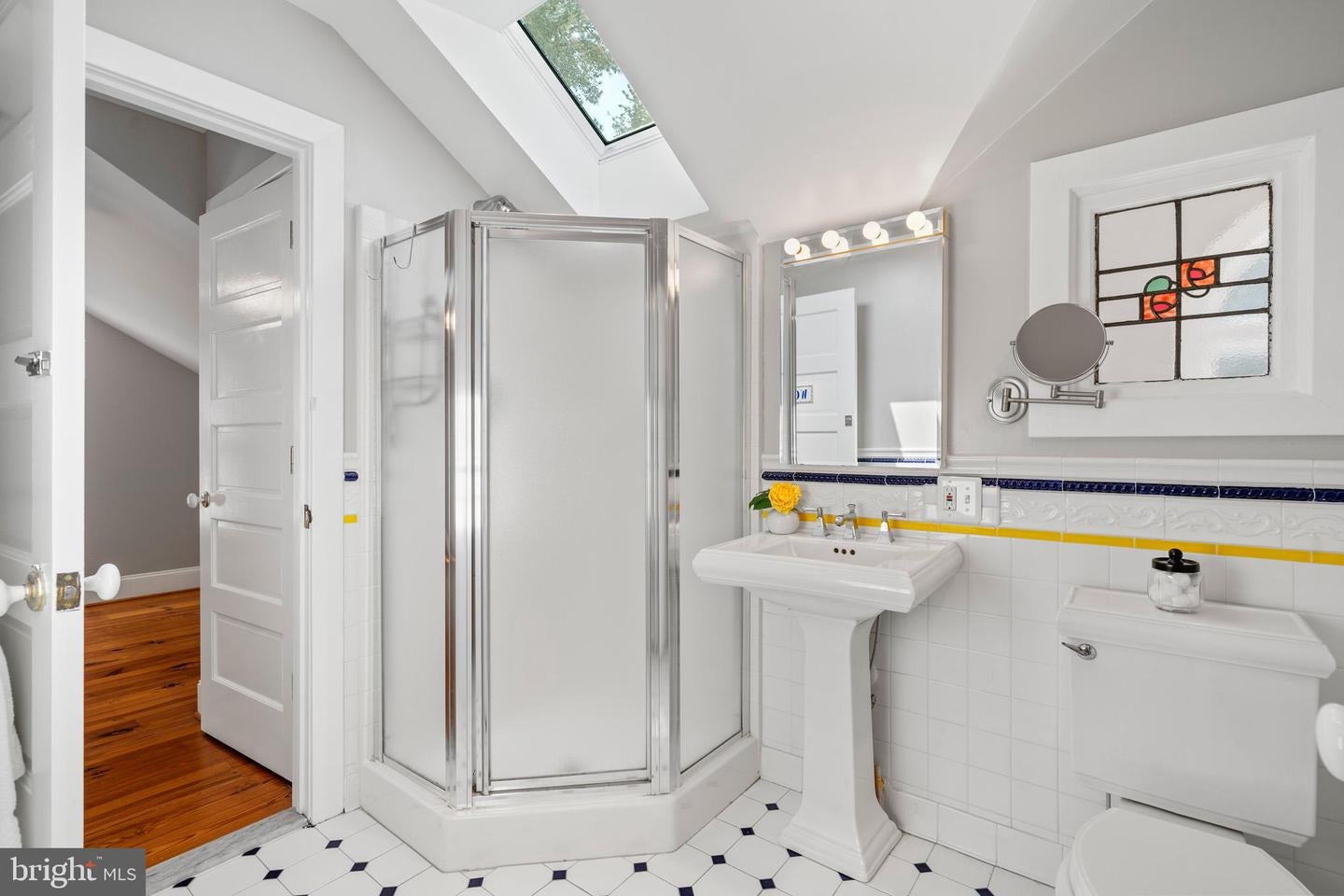 Cobb Island, Maryland, 20625, United States, 6 Bedrooms Bedrooms, ,6 BathroomsBathrooms,Residential,Contingent,1849506