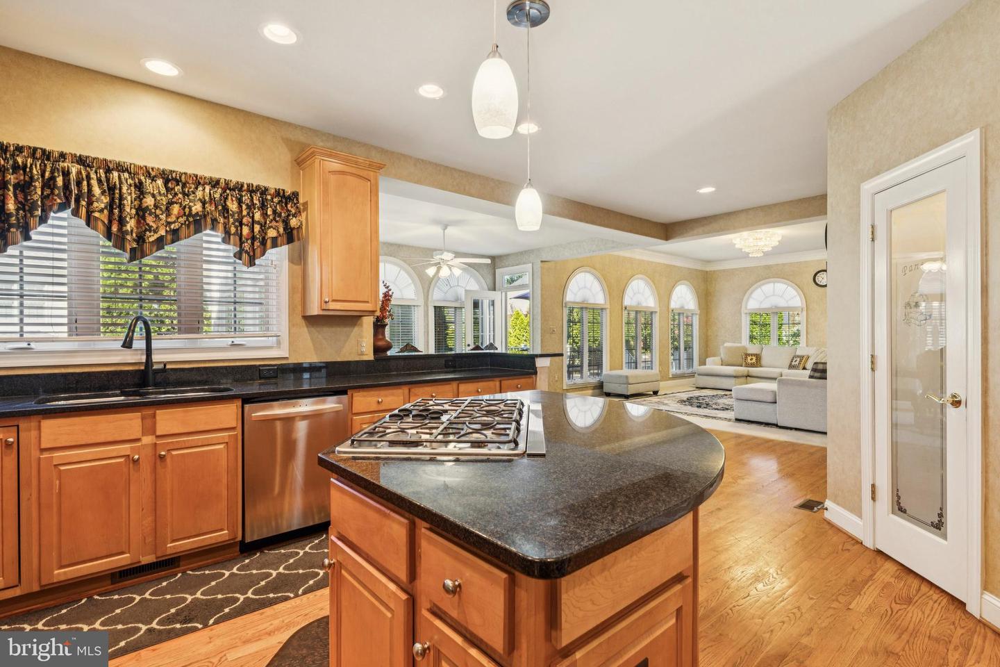 Gainesville, Virginia, 20155, United States, 5 Bedrooms Bedrooms, ,5 BathroomsBathrooms,Residential,Active,1929794