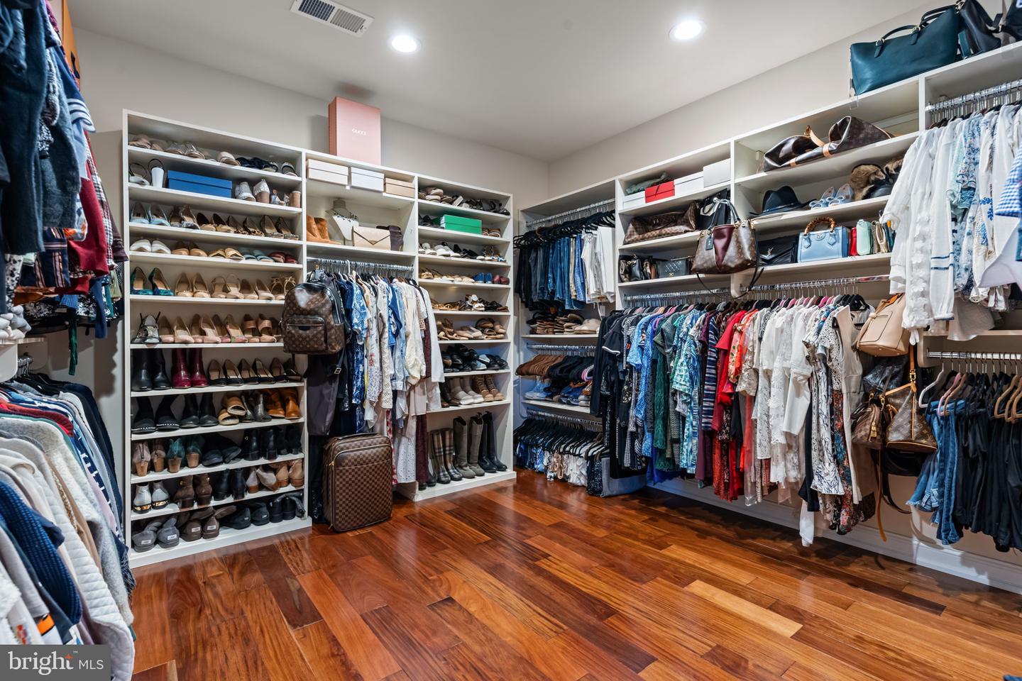 Havertown, Pennsylvania, 19083, United States, 5 Bedrooms Bedrooms, ,4 BathroomsBathrooms,Residential,Active,1972137