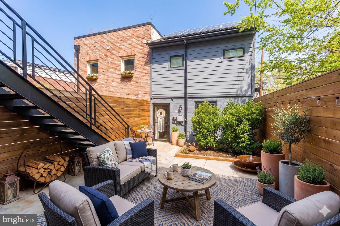 Washington, District Of Columbia, 20002, United States, ,Residential,Active,2038616