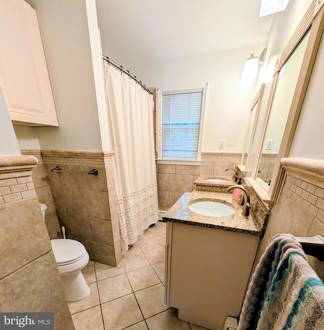 Annapolis, Maryland, 21401, United States, 4 Bedrooms Bedrooms, ,2 BathroomsBathrooms,Residential,Active,2011438