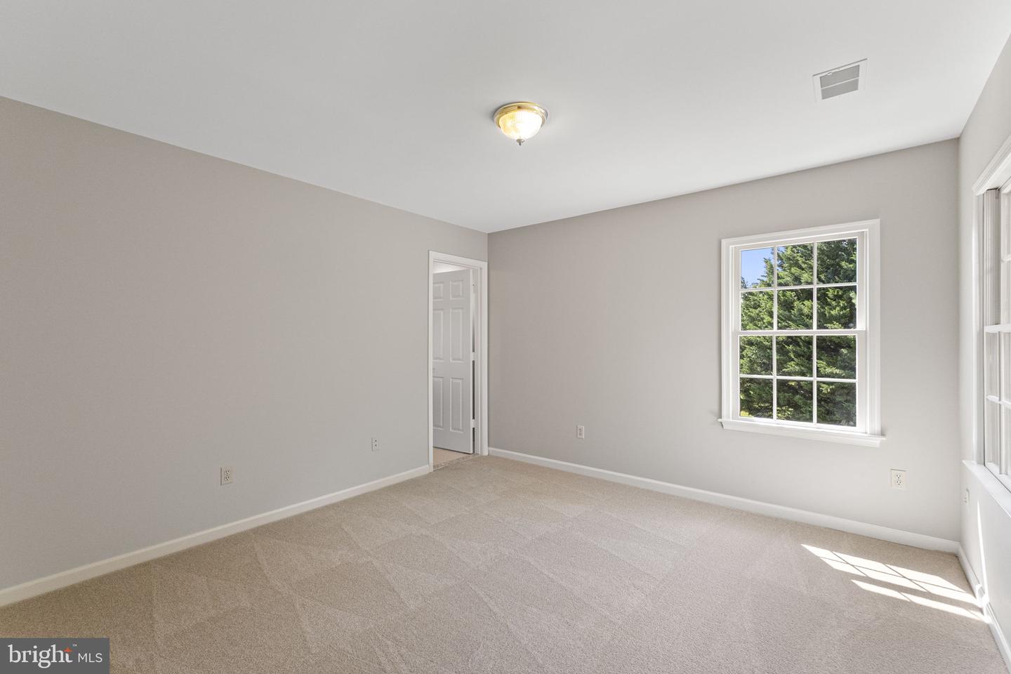 Boyds, Maryland, 20841, United States, 4 Bedrooms Bedrooms, ,4 BathroomsBathrooms,Residential,Active,1936102