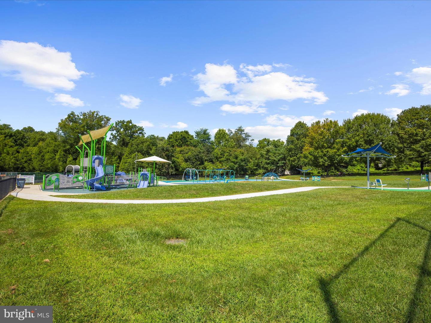 Ellicott City, Maryland, 21042, United States, 6 Bedrooms Bedrooms, ,5 BathroomsBathrooms,Residential,Active,1914763