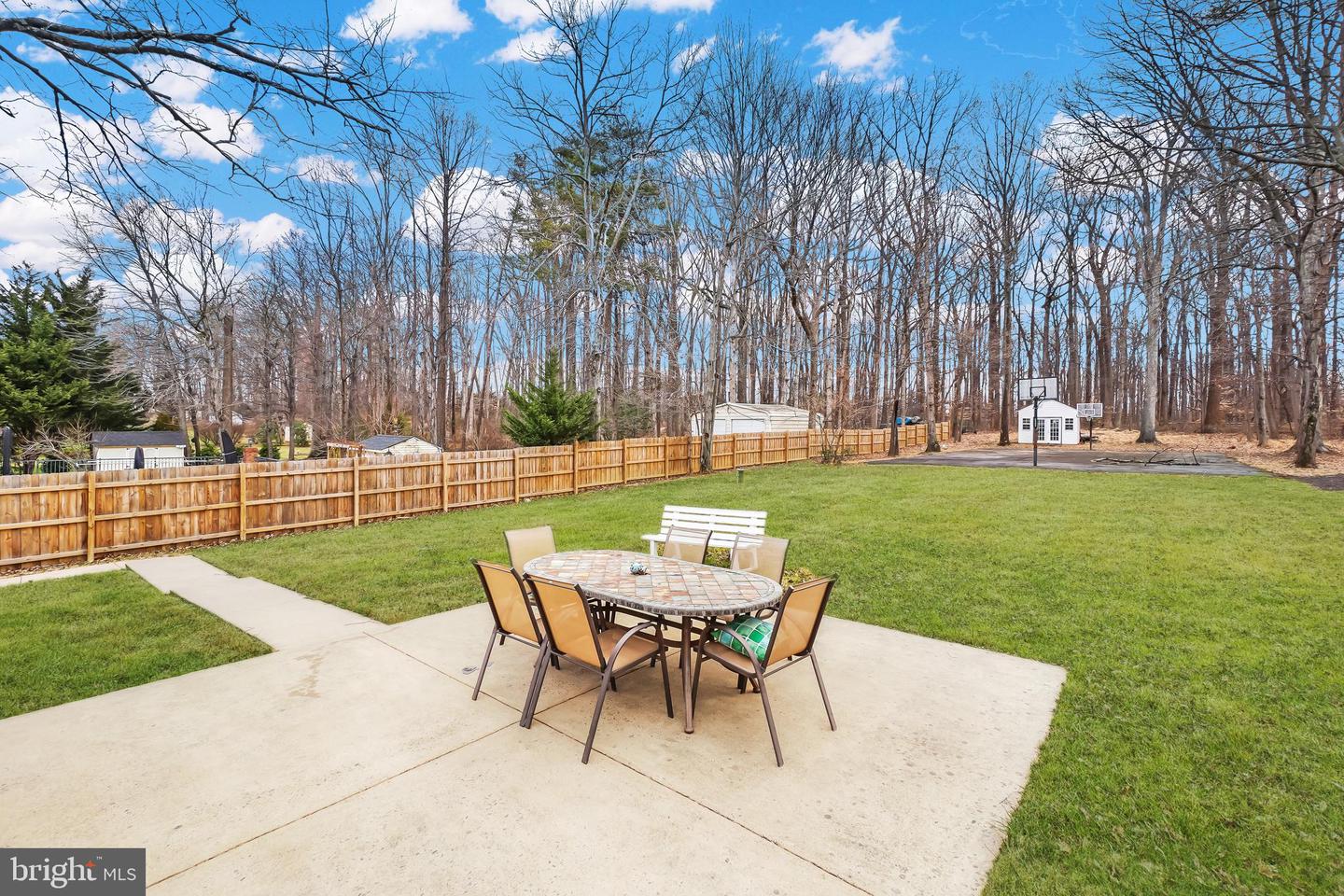 Fairfax, Virginia, 22030, United States, 5 Bedrooms Bedrooms, ,6 BathroomsBathrooms,Residential,Active,2008336