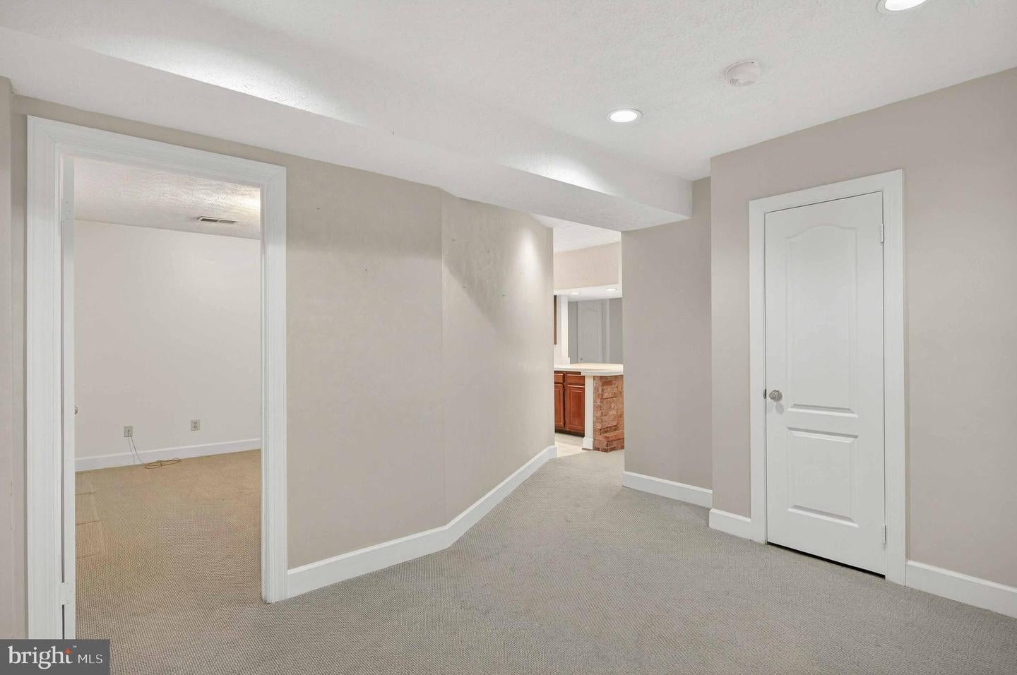 Clifton, Virginia, 20124, United States, 5 Bedrooms Bedrooms, ,6 BathroomsBathrooms,Residential,Active,2025639