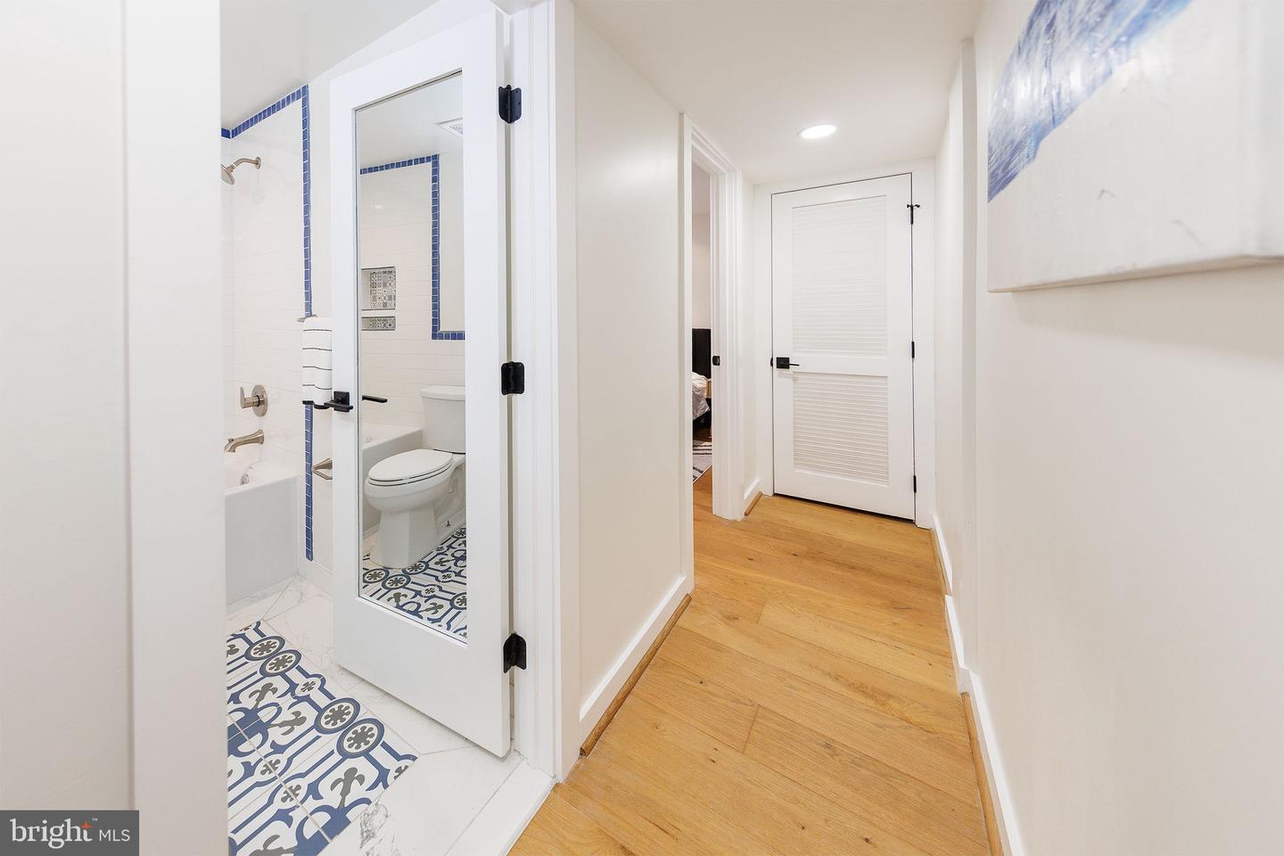 Washington, District Of Columbia, 20018, United States, 6 Bedrooms Bedrooms, ,5 BathroomsBathrooms,Residential,Active,1964489