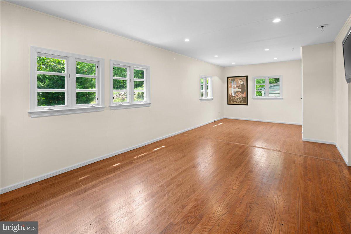 Princeton, New Jersey, 08540, United States, 6 Bedrooms Bedrooms, ,7 BathroomsBathrooms,Residential,Active,2011847