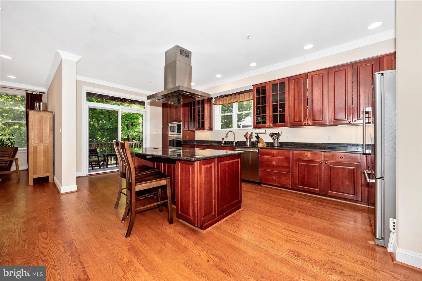 Kensington, Maryland, 20895, United States, 5 Bedrooms Bedrooms, ,5 BathroomsBathrooms,Residential,Active,2044984