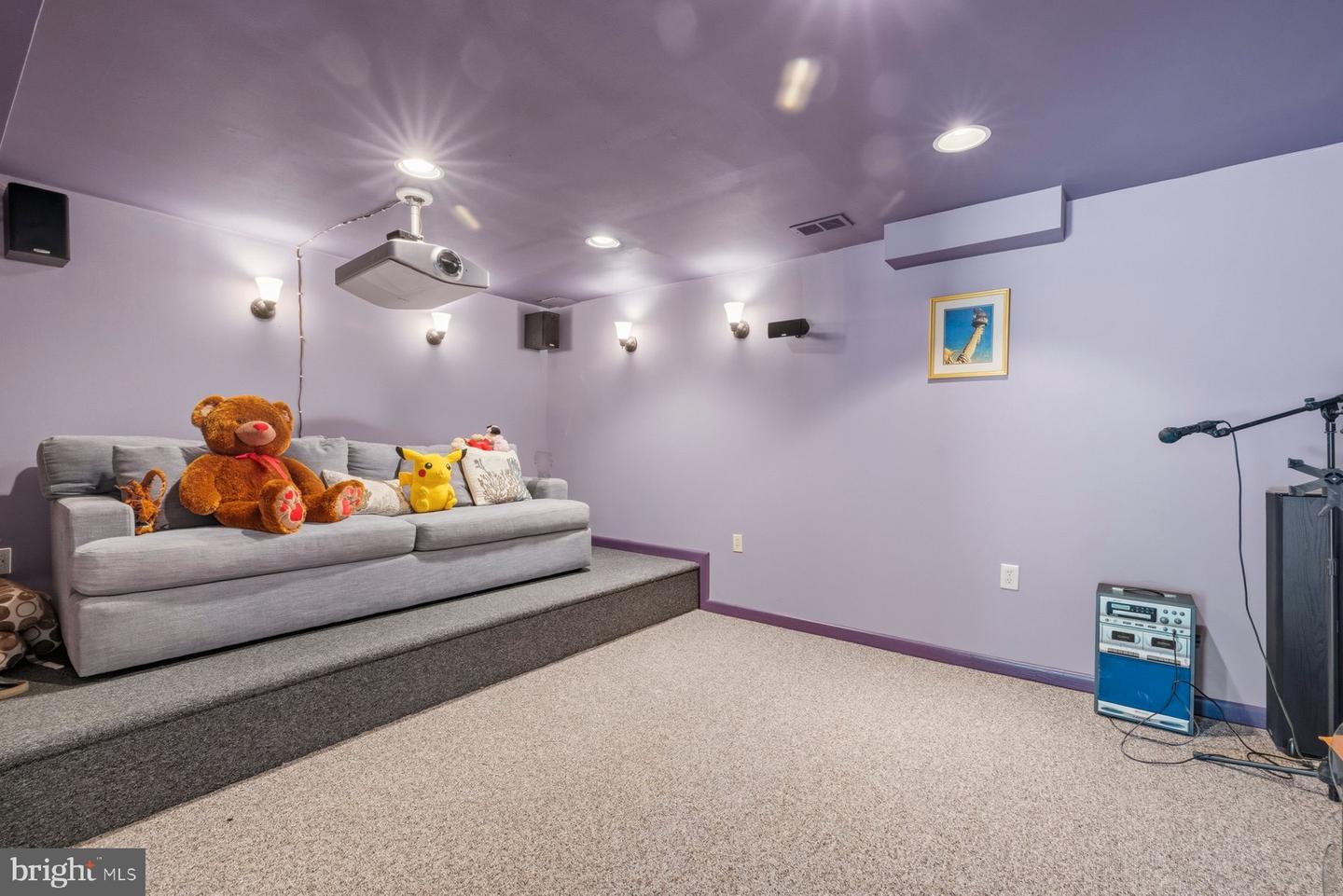 North Potomac, Maryland, 20878, United States, 5 Bedrooms Bedrooms, ,6 BathroomsBathrooms,Residential,Active,2045699