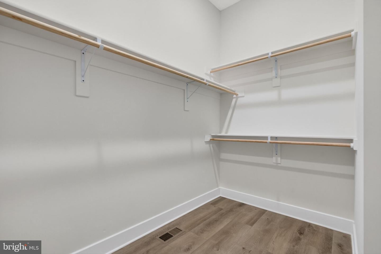 Warrenton, Virginia, 20187, United States, 5 Bedrooms Bedrooms, ,6 BathroomsBathrooms,Residential,Active,2006968