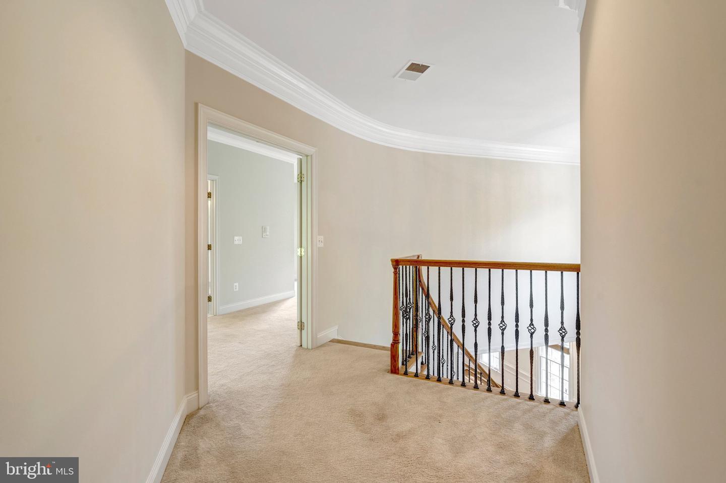Haymarket, Virginia, 20169, United States, 5 Bedrooms Bedrooms, ,5 BathroomsBathrooms,Residential,Pending,2031766