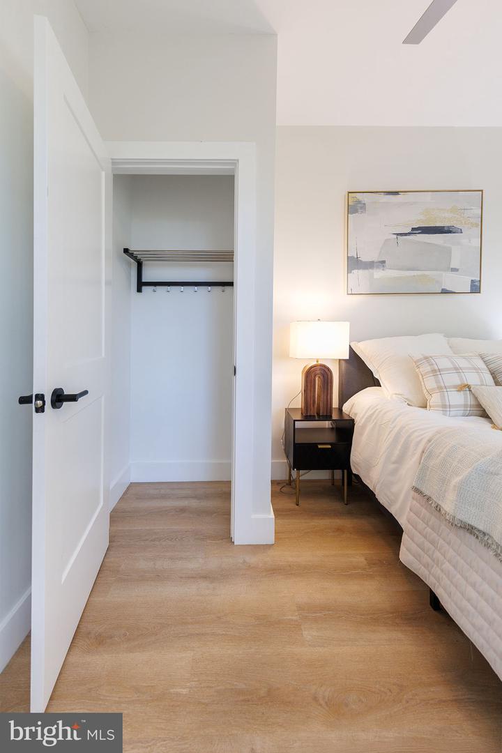 Washington, District Of Columbia, 20018, United States, 6 Bedrooms Bedrooms, ,5 BathroomsBathrooms,Residential,Active,1964489