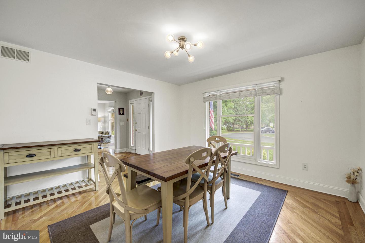 Plainsboro, New Jersey, 08536, United States, 5 Bedrooms Bedrooms, ,3 BathroomsBathrooms,Residential,Active,1853623