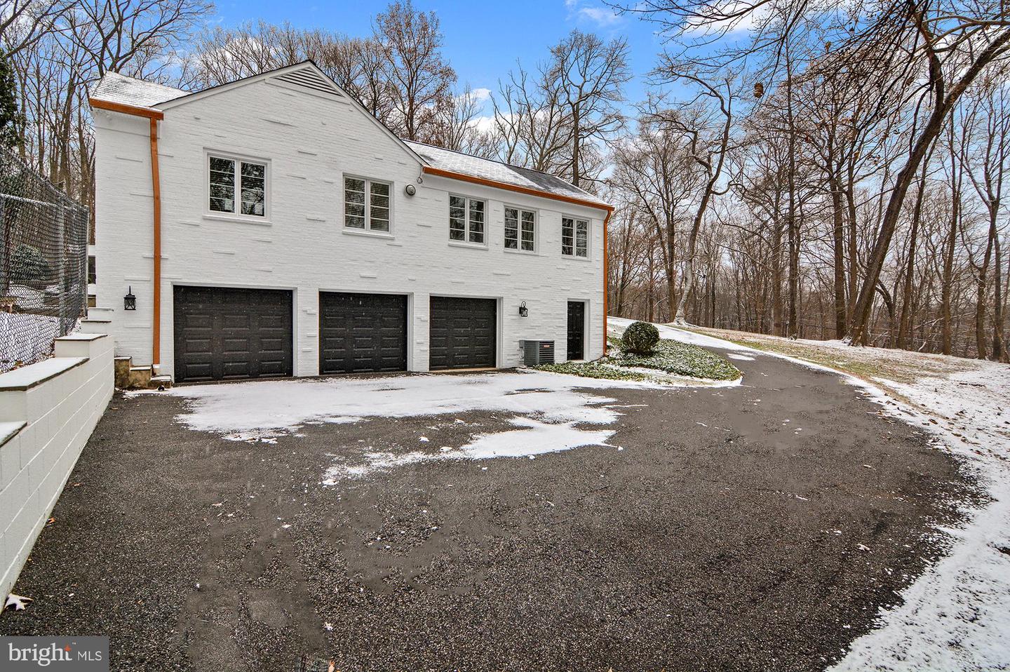 Owings Mills, Maryland, 21117, United States, 5 Bedrooms Bedrooms, ,4 BathroomsBathrooms,Residential,Active,1971806