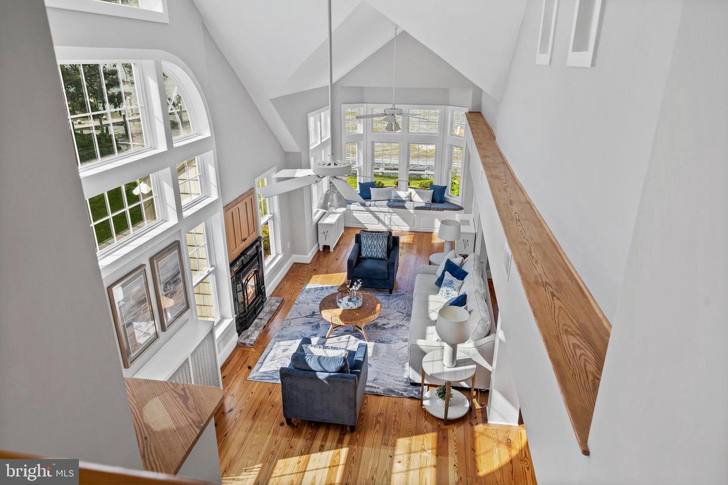 Cobb Island, Maryland, 20625, United States, 6 Bedrooms Bedrooms, ,6 BathroomsBathrooms,Residential,Contingent,1849506