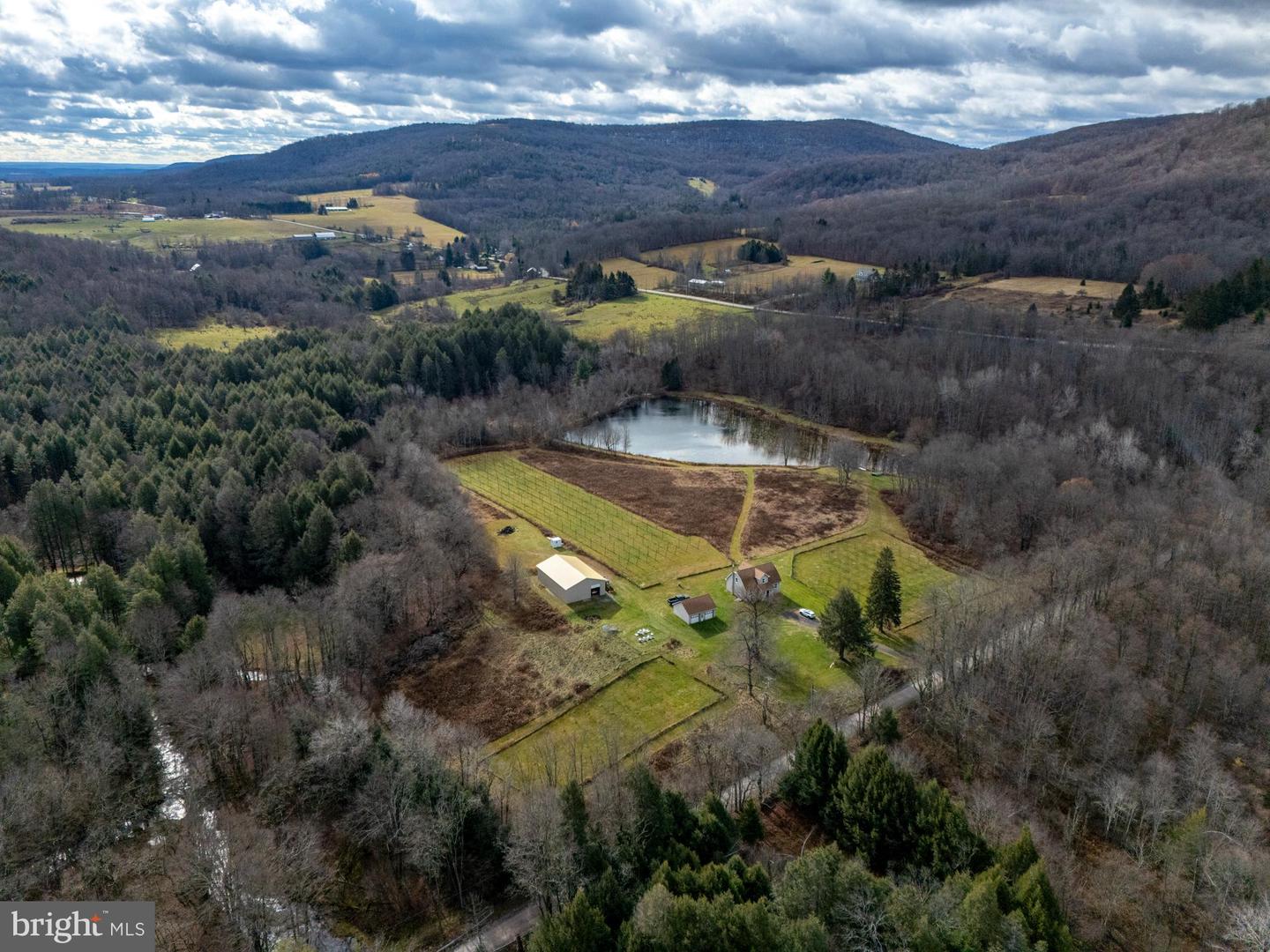 Waymart, Pennsylvania, 18472, United States, 4 Bedrooms Bedrooms, ,2 BathroomsBathrooms,Residential,Active,2007156